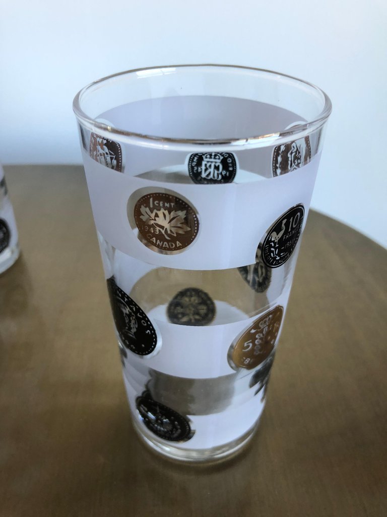https://mrspkandoz.com/wp-content/uploads/2018/11/S15-Mid-Century-Modern-Libbey-Old-Coin-Tom-Collins-Cocktail-Glasses-6.jpg
